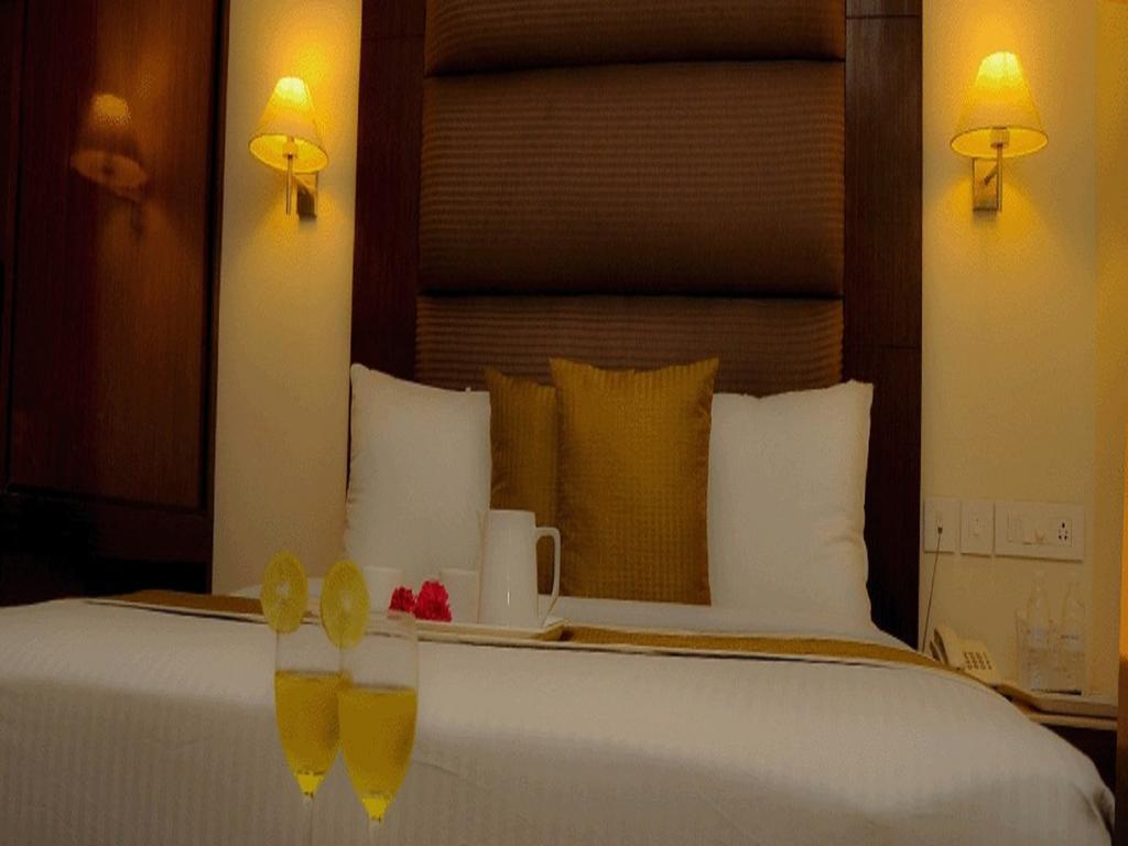 The Gopinivas Grand Hotel Kanjakumari Szoba fotó